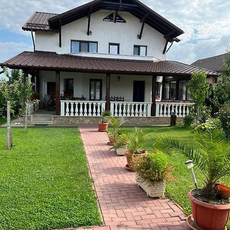 Apartament Crina Rîşnov Kültér fotó